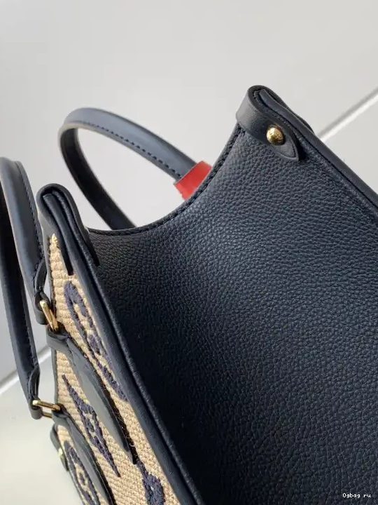 LOUIS MM VUITTON ONTHEGO 0529